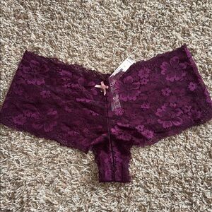 Victoria’s Secret Body By Victoria Shortie Panties - Large NWT